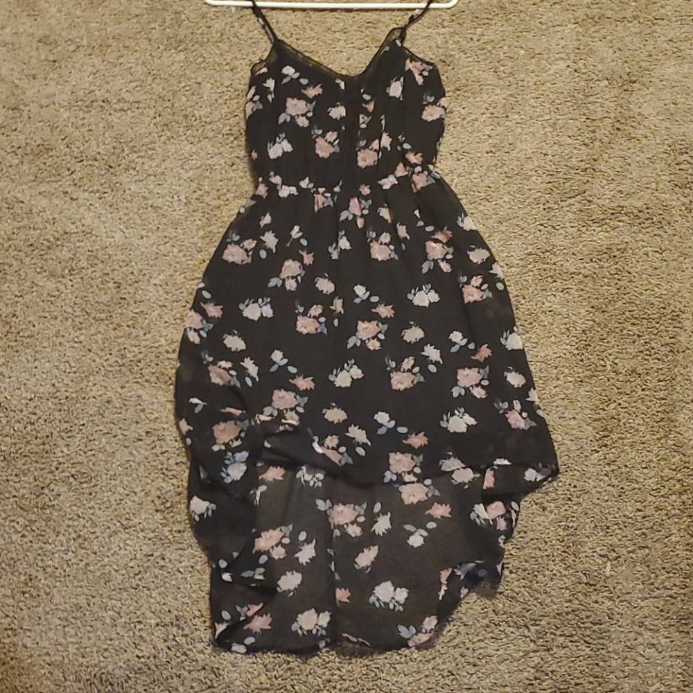 Size small floral high low dress from maurices